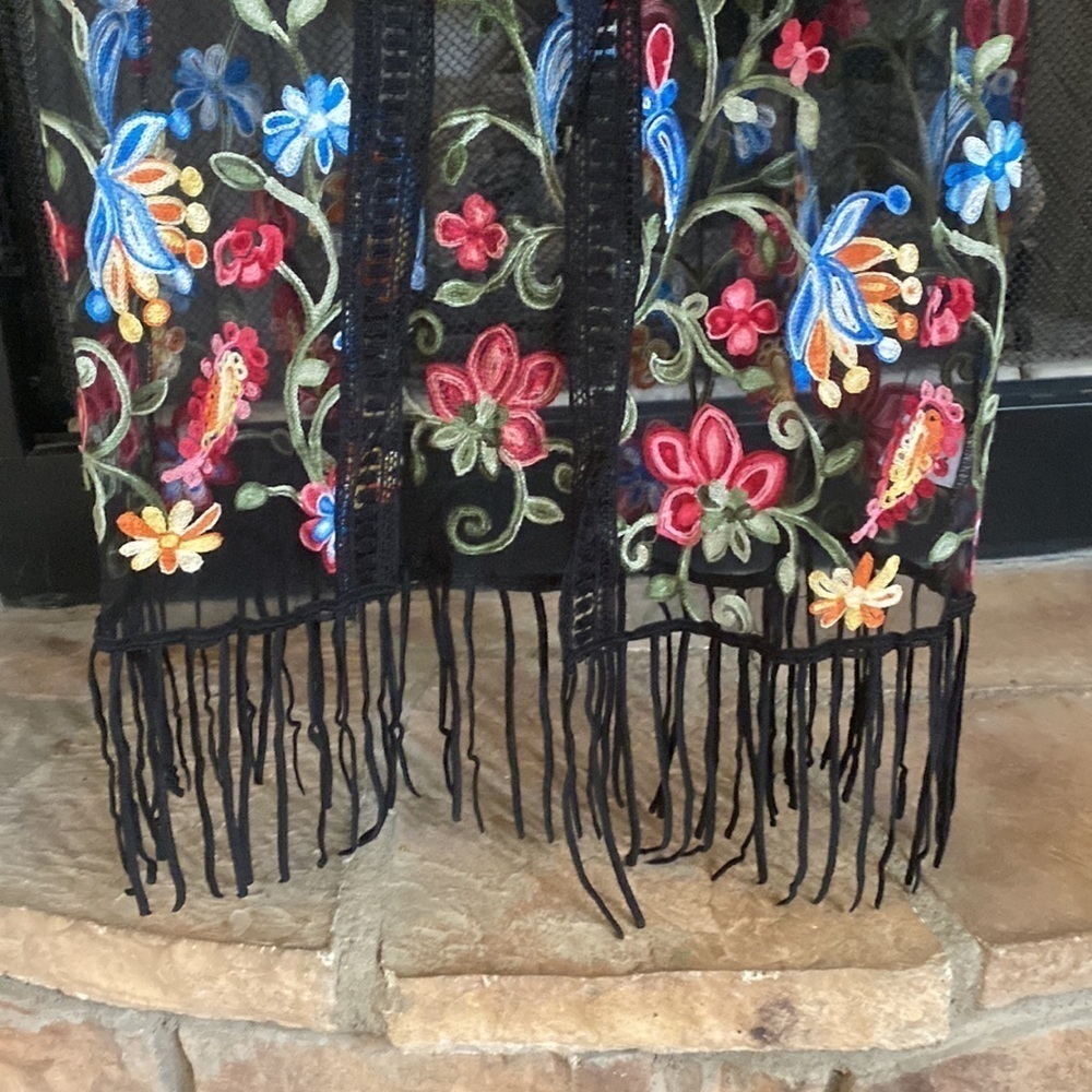 NWT long black swimsuit coverup/kimono with embroidered flower sleeves OS - Picture 4 of 6